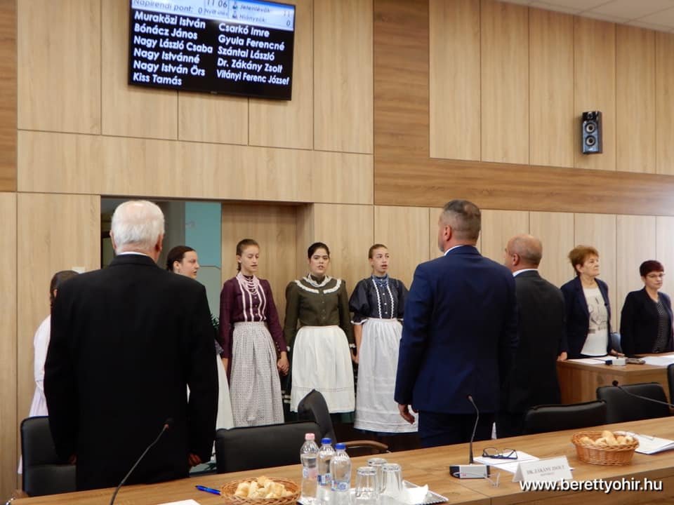 Megalakult a képviselő-testület 07